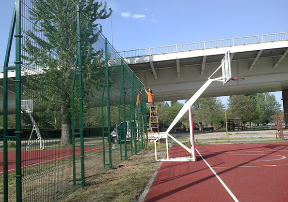 Ograđivanje sportskih terena